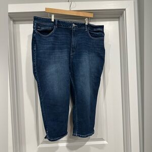 Women's Dark Blue Cropped Jeans